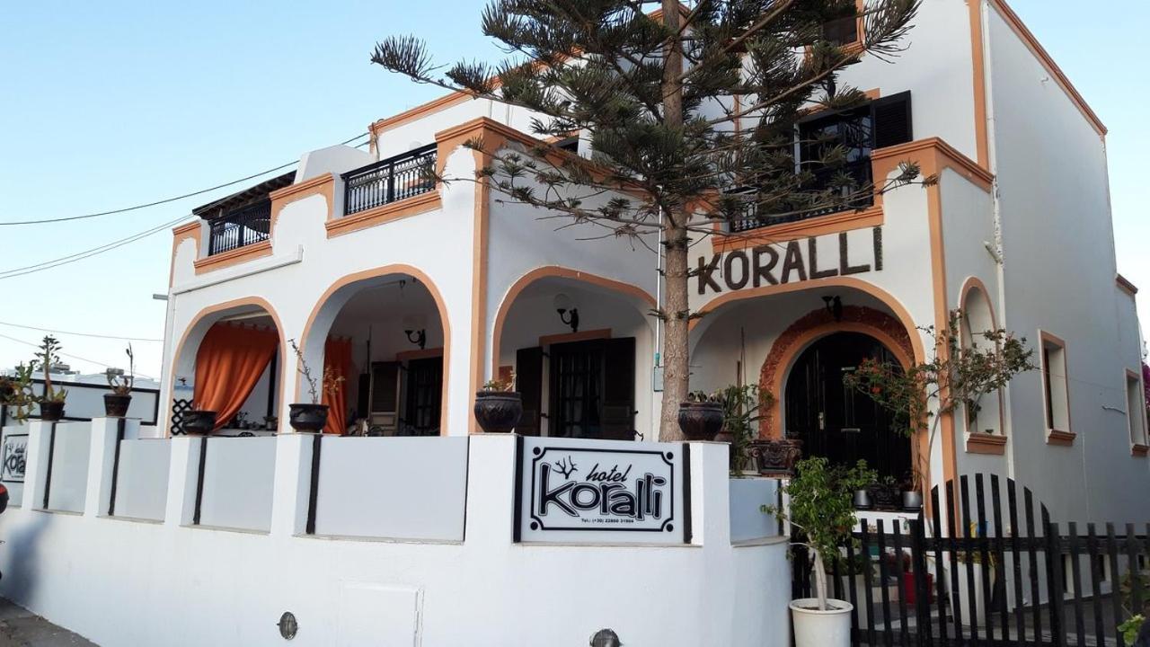 Hotel Koralli Kamari  Luaran gambar