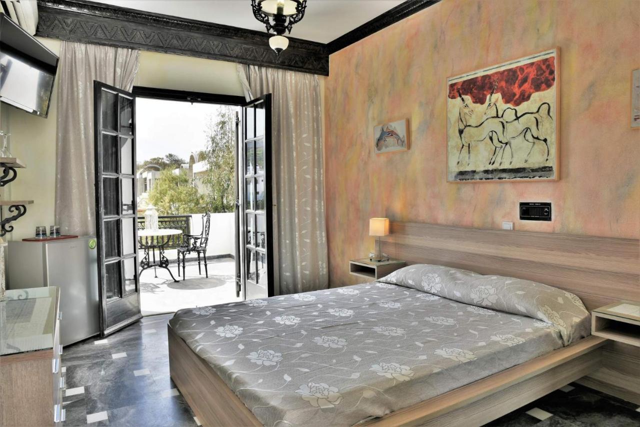 Hotel Koralli Kamari  Luaran gambar