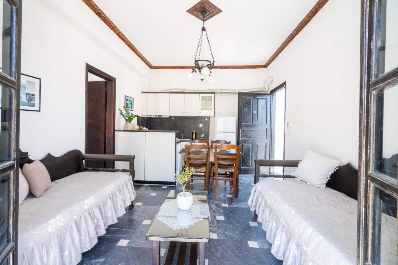 Hotel Koralli Kamari  Luaran gambar
