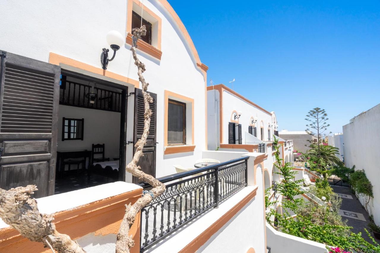 Hotel Koralli Kamari  Luaran gambar