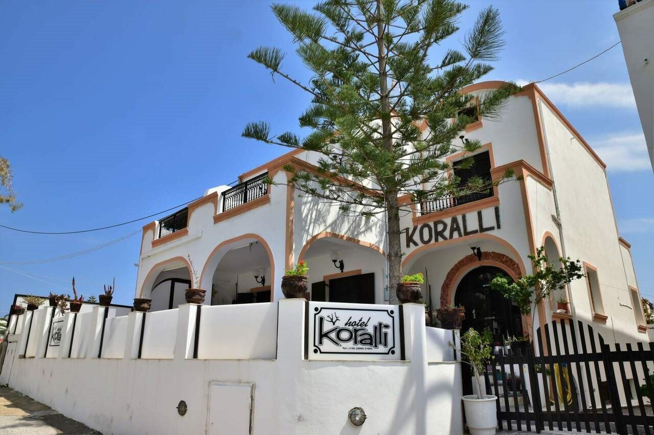 Hotel Koralli Kamari  Luaran gambar