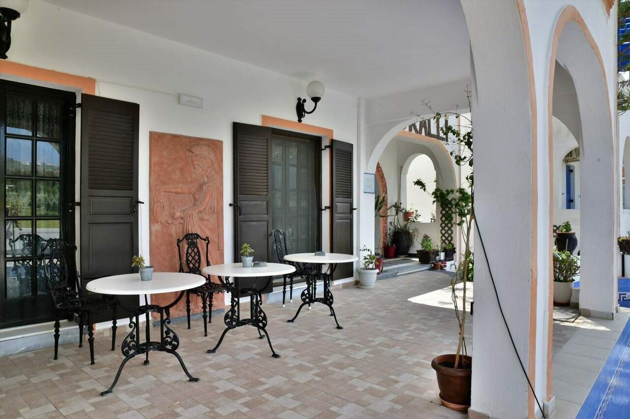 Hotel Koralli Kamari  Luaran gambar